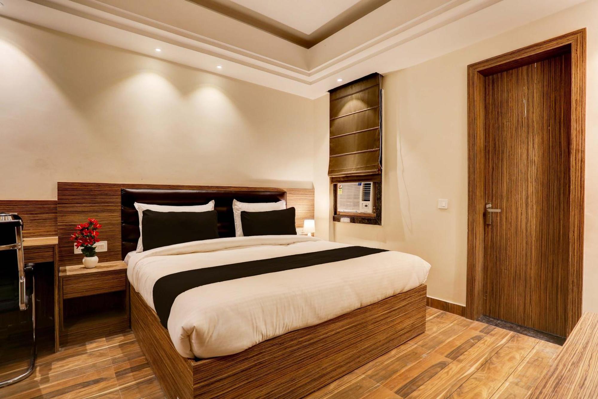 Super Collection O Stargaze Hotel กานปูร์ ภายนอก รูปภาพ