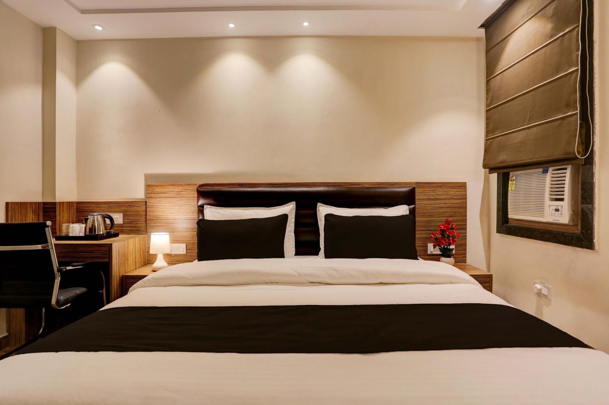 Super Collection O Stargaze Hotel กานปูร์ ภายนอก รูปภาพ