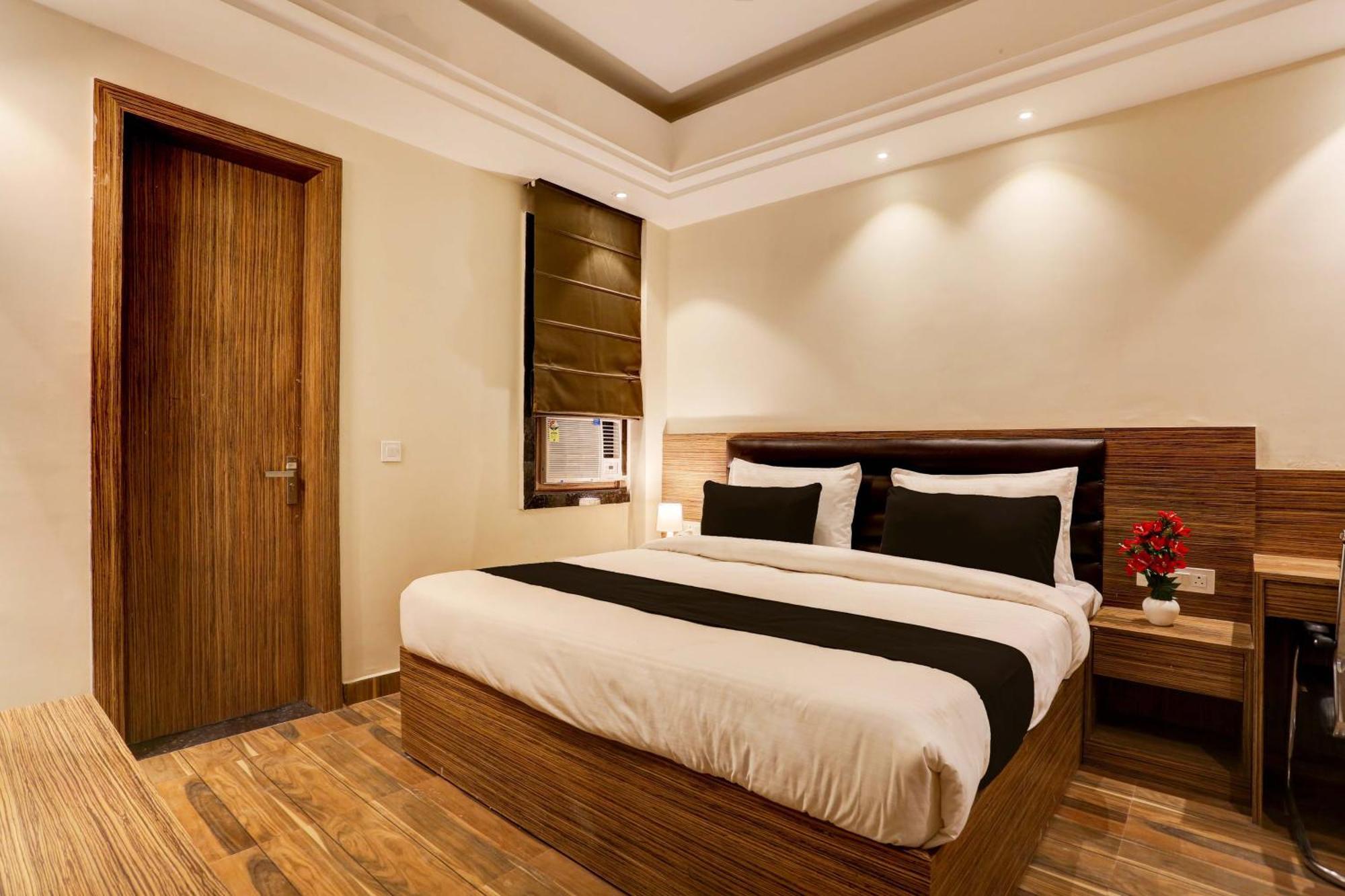 Super Collection O Stargaze Hotel กานปูร์ ภายนอก รูปภาพ